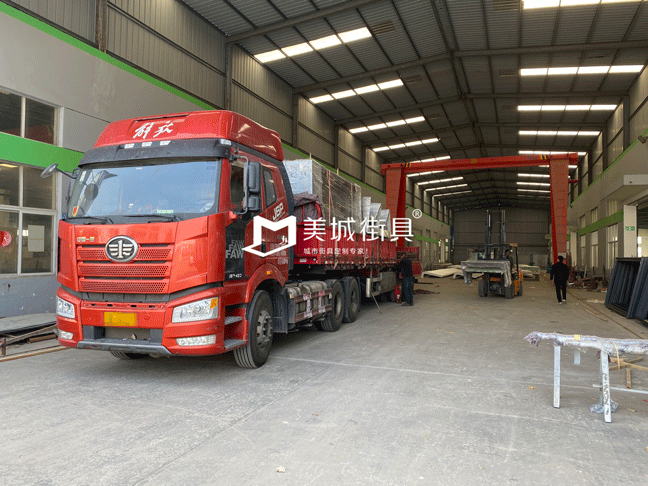 南(nan)京公(gōng)交候車(che)亭髮(fa)貨記錄